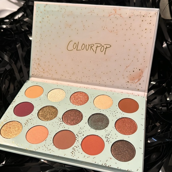 NEVER USED Colourpop All I See is Magic Eyeshadow Palette - Picture 3 of 6